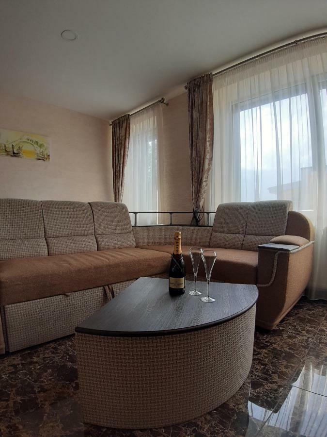 Hotel Arka Mažeikiai Exteriér fotografie
