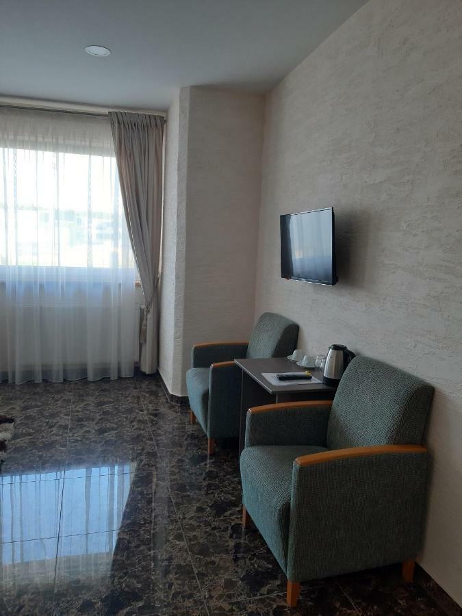 Hotel Arka Mažeikiai Exteriér fotografie
